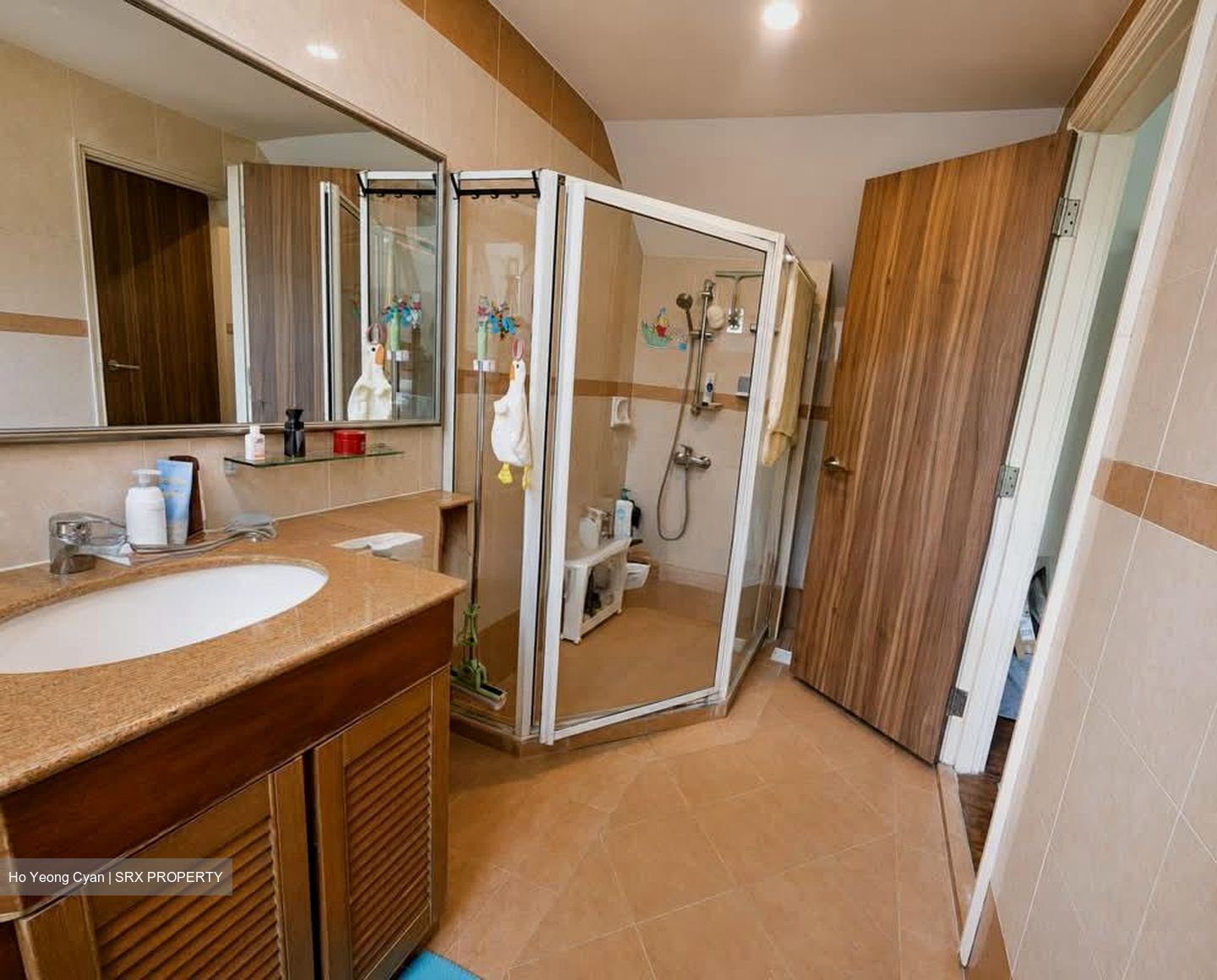 Changi South Avenue 1 (D16), Terrace #563508291